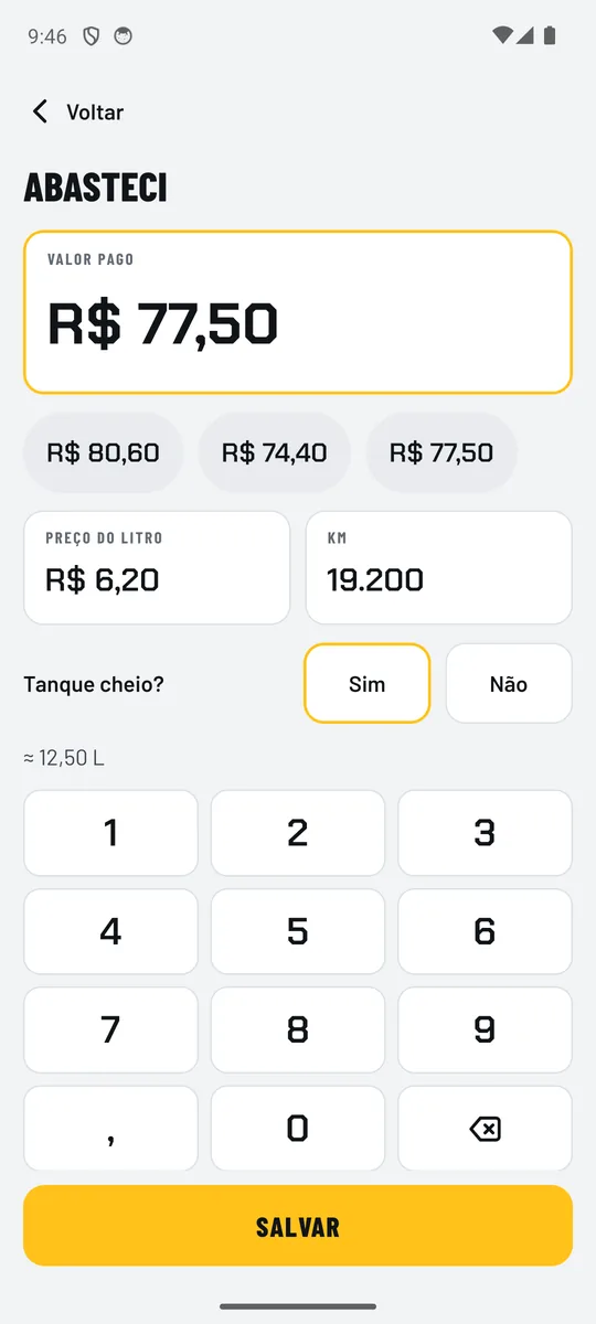 Tela Abasteci com atalhos de R$ 80,60, R$ 74,40 e R$ 77,50, preço do litro em R$ 6,20 e km preenchido.